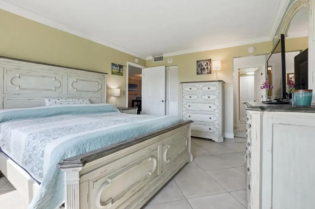 4200 N Hwy A1a Hutchinson Island FL 34949