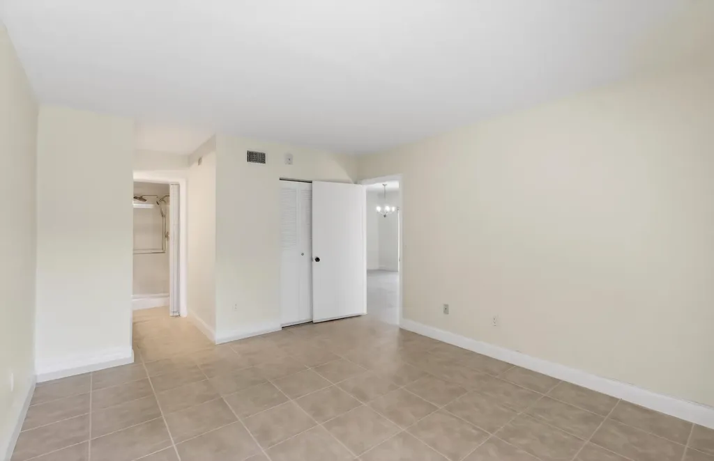 351 Club Circle Boca Raton FL 33487