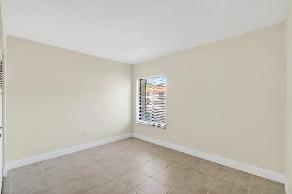 351 Club Circle Boca Raton FL 33487