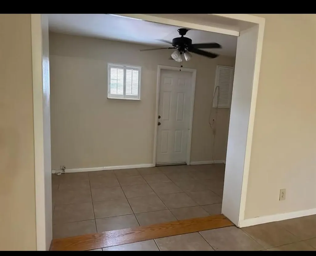 8682 Satalite Terrace West Palm Beach FL 33403