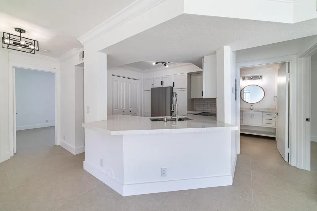 815 W Boynton Beach Boulevard Boynton Beach FL 33426