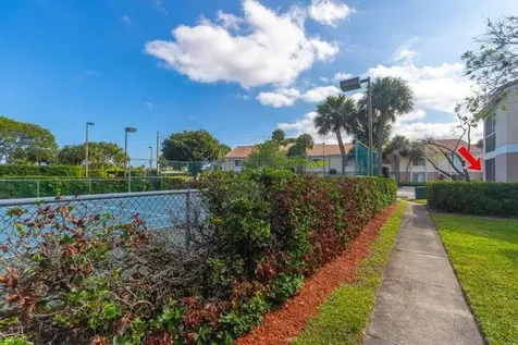 815 W Boynton Beach Boulevard Boynton Beach FL 33426
