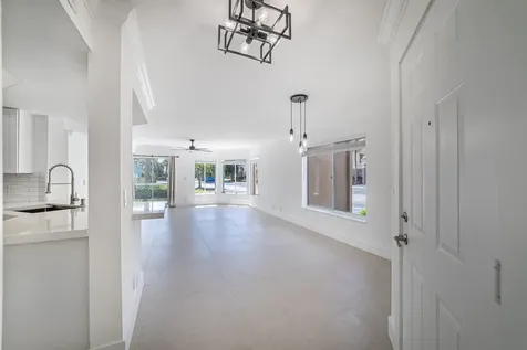 815 W Boynton Beach Boulevard Boynton Beach FL 33426