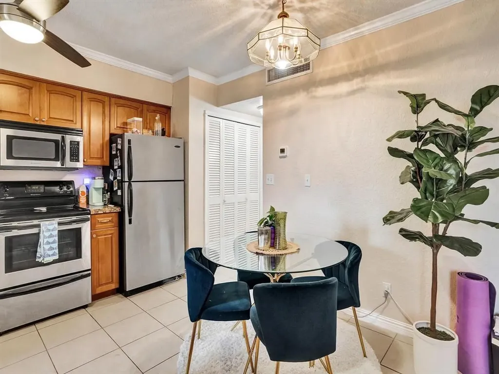 2190 SE 5th Street Pompano Beach FL 33062