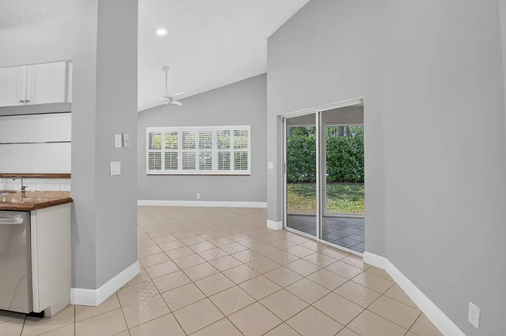 10911 Ladera Lane Boca Raton FL 33498