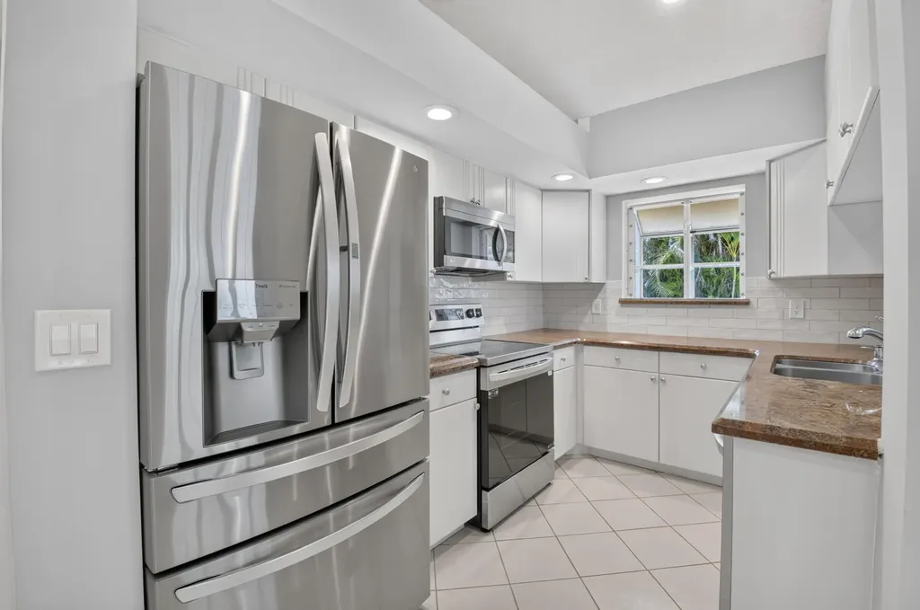 10911 Ladera Lane Boca Raton FL 33498