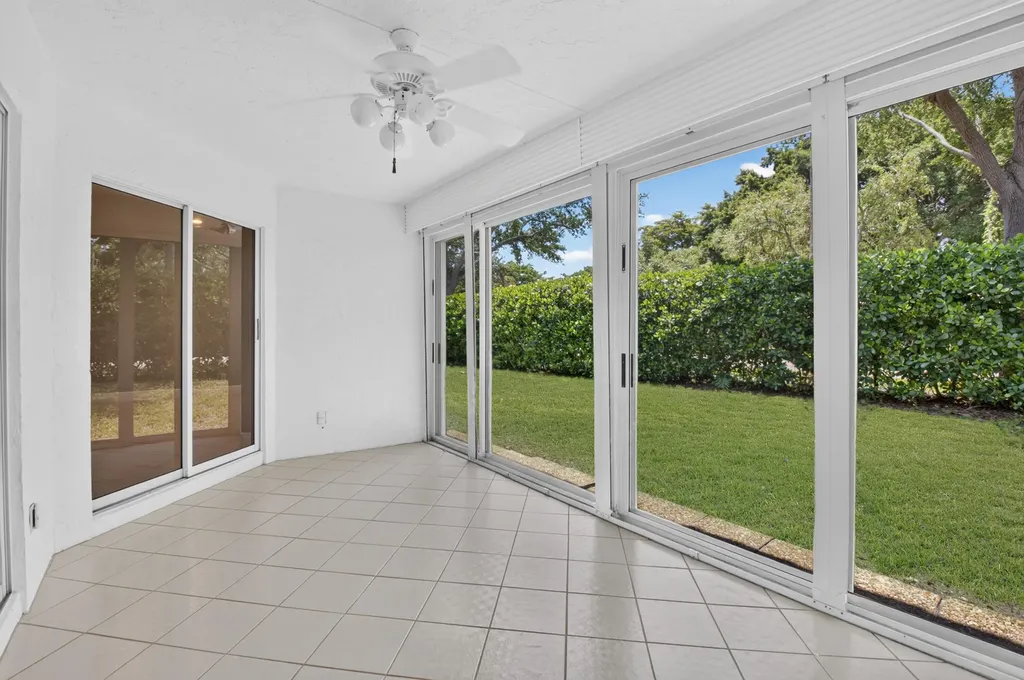 10911 Ladera Lane Boca Raton FL 33498