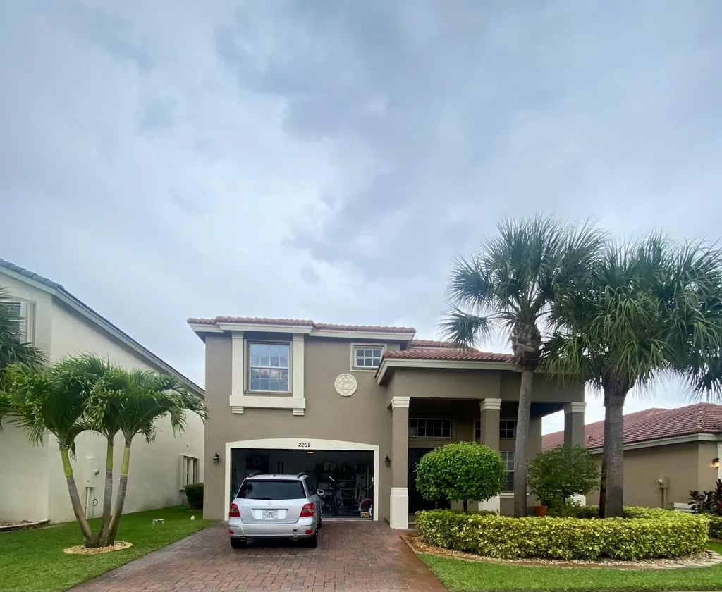 2202 SW Newport Isle Boulevard Port St Lucie FL 34953