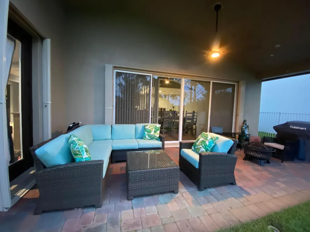 2202 SW Newport Isle Boulevard Port St Lucie FL 34953