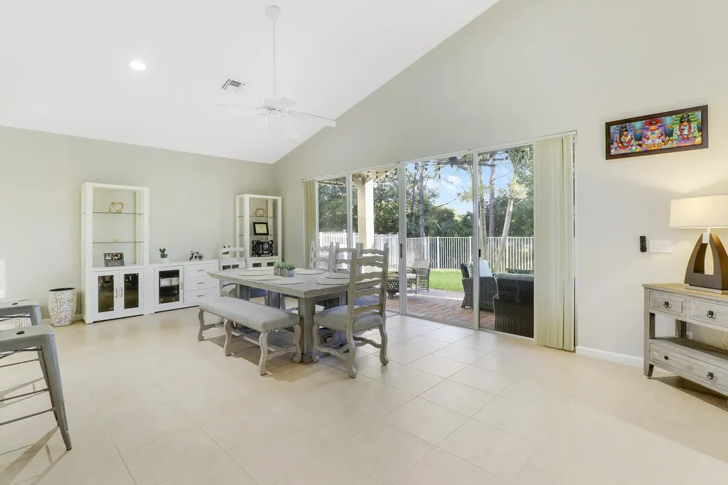2202 SW Newport Isle Boulevard Port St Lucie FL 34953