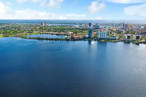 1809 Middleton Way West Palm Beach FL 33409