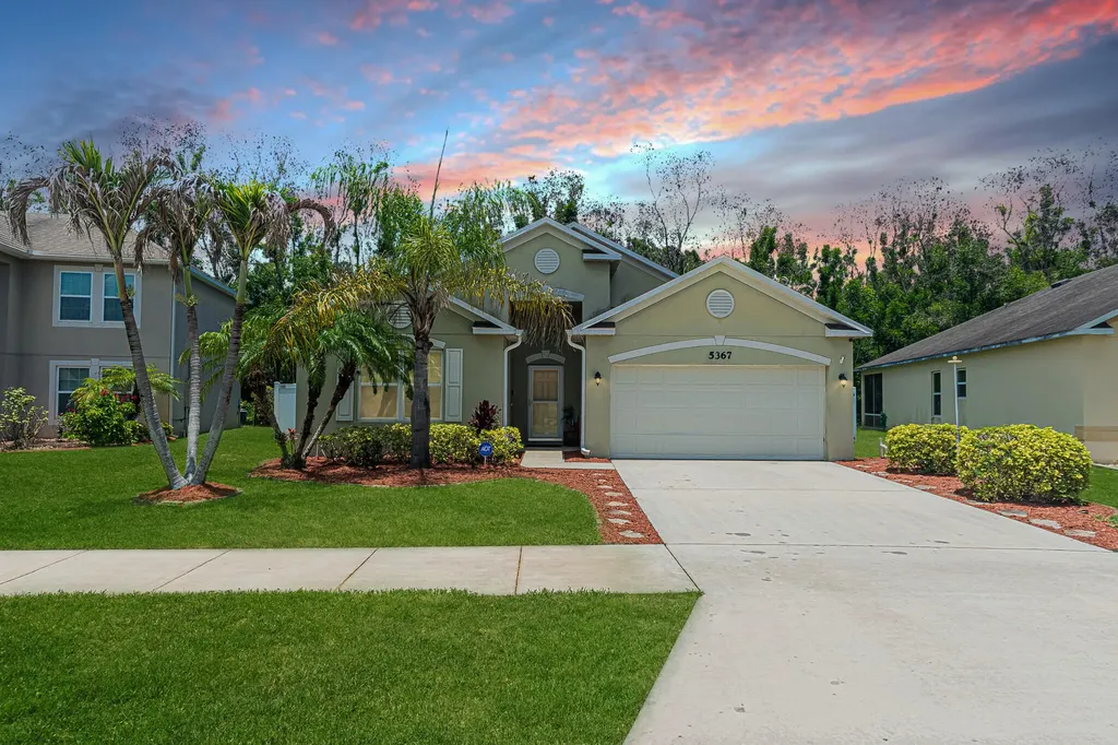 5367 NW Wisk Fern Circle Port St Lucie FL 34986