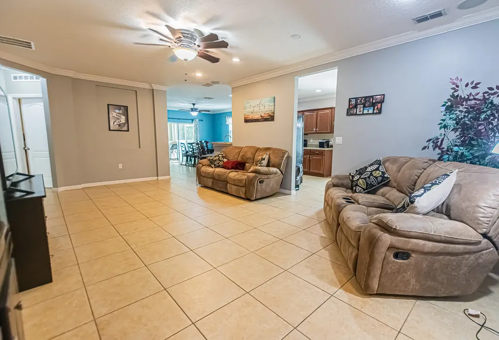 5367 NW Wisk Fern Circle Port St Lucie FL 34986
