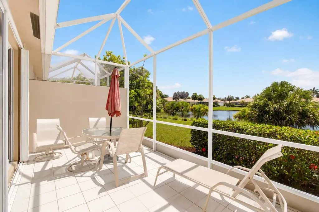 10773 Royal Caribbean Circle Boynton Beach FL 33437