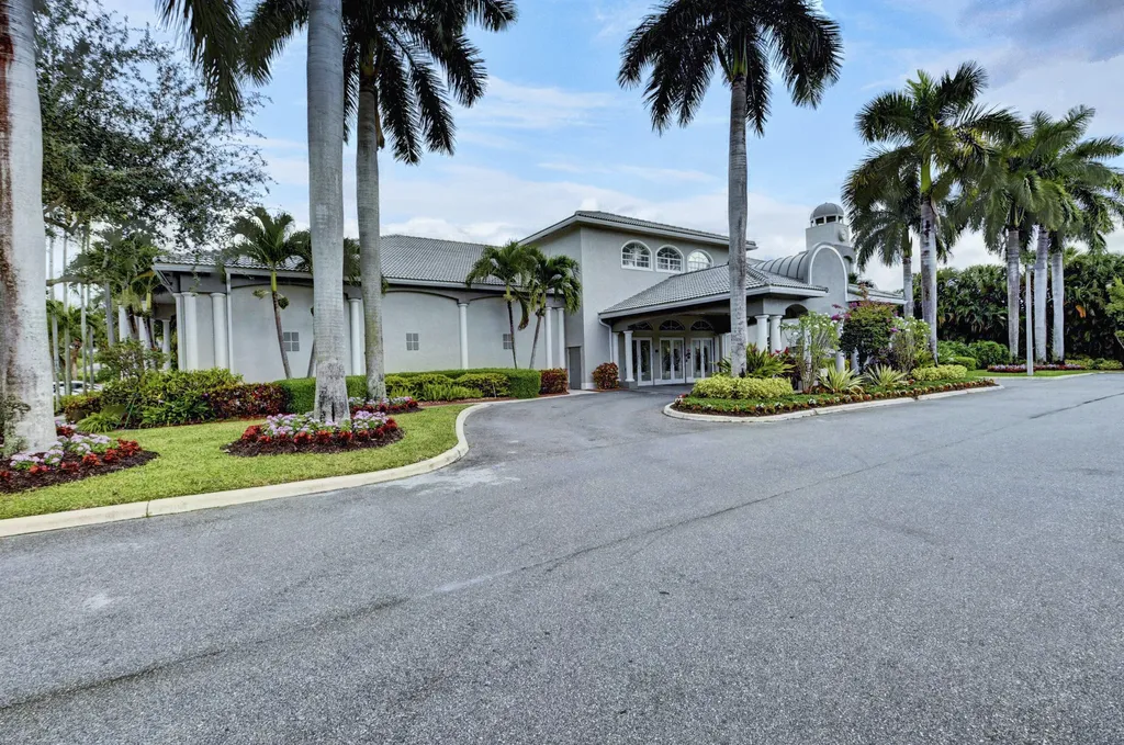 10773 Royal Caribbean Circle Boynton Beach FL 33437