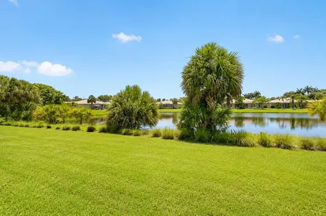 10773 Royal Caribbean Circle Boynton Beach FL 33437
