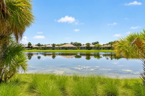 10773 Royal Caribbean Circle Boynton Beach FL 33437