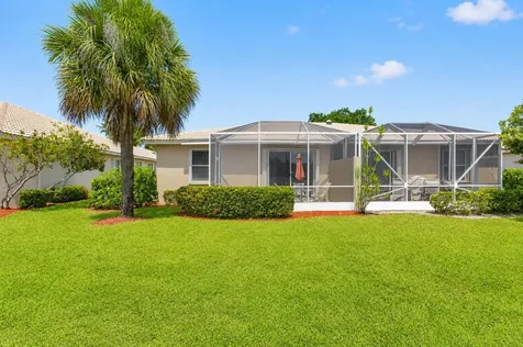 10773 Royal Caribbean Circle Boynton Beach FL 33437