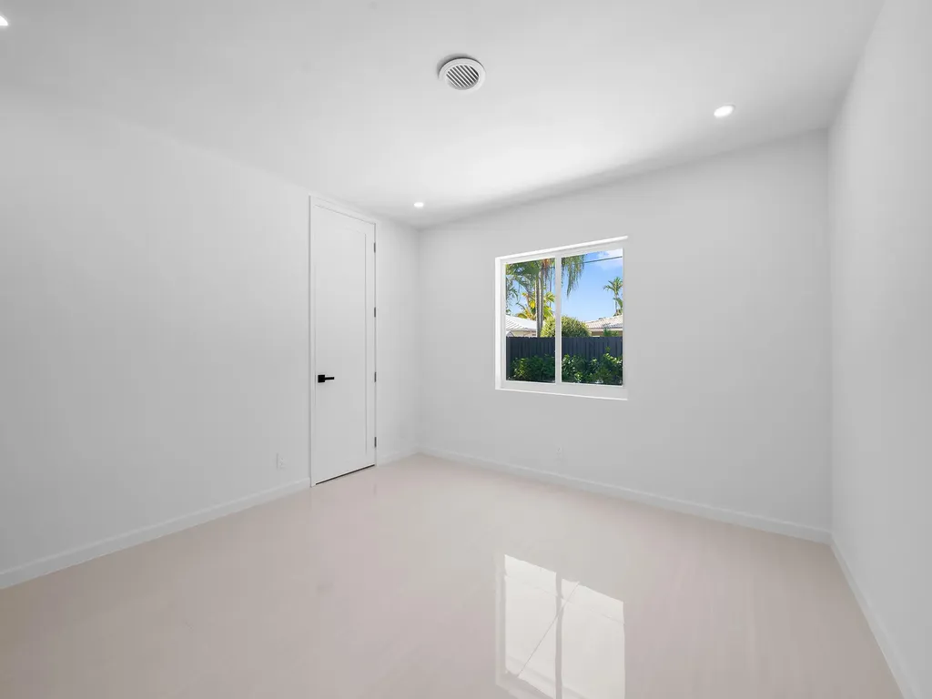 1750 NE 49th Street Fort Lauderdale FL 33334