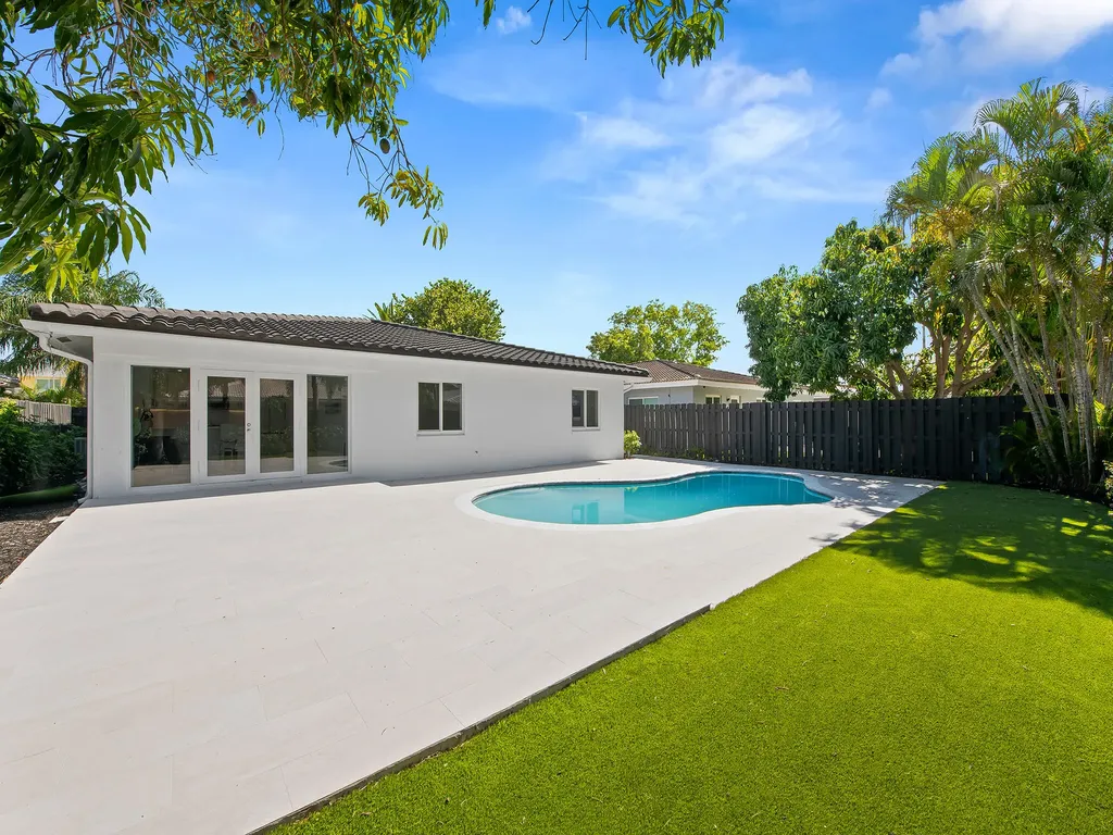 1750 NE 49th Street Fort Lauderdale FL 33334
