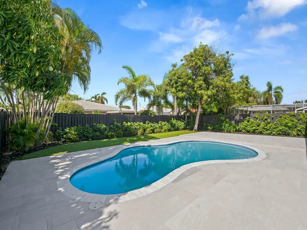 1750 NE 49th Street Fort Lauderdale FL 33334