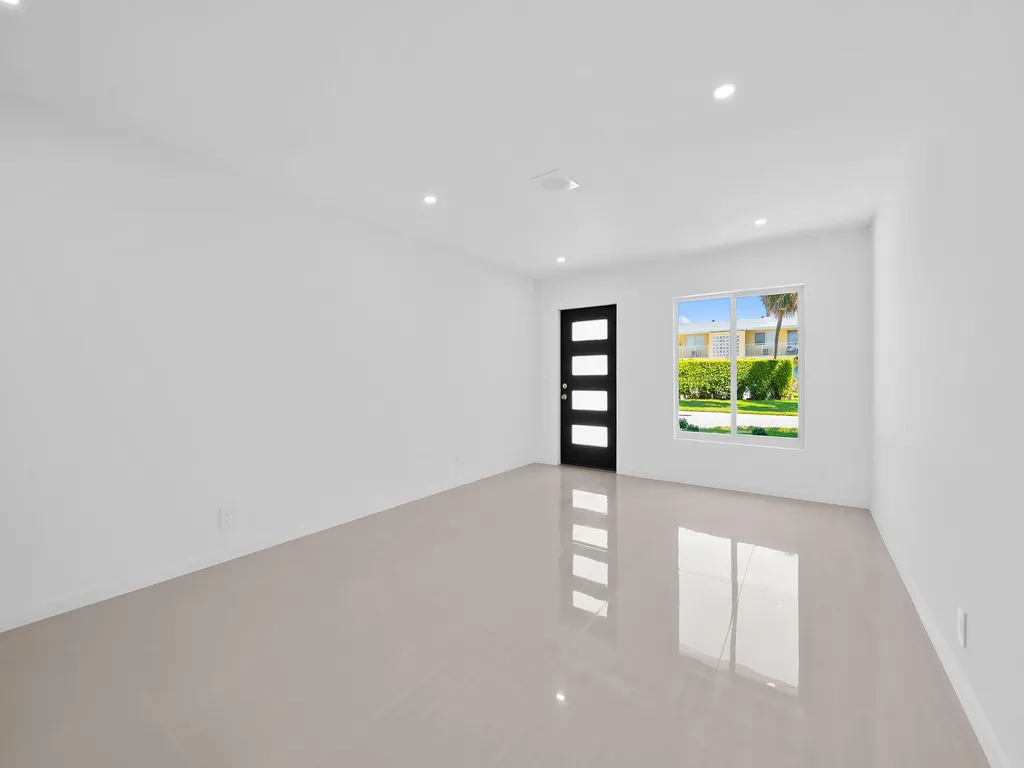 1750 NE 49th Street Fort Lauderdale FL 33334