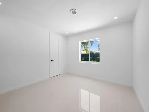 1750 NE 49th Street Fort Lauderdale FL 33334