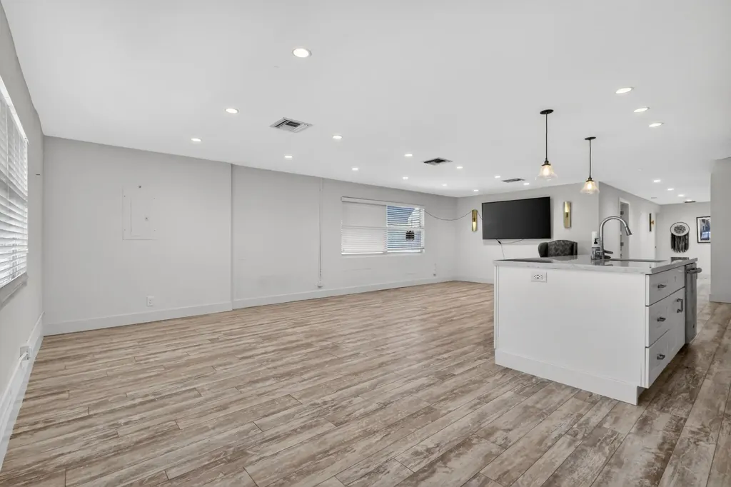 234 NE 4th Avenue Delray Beach FL