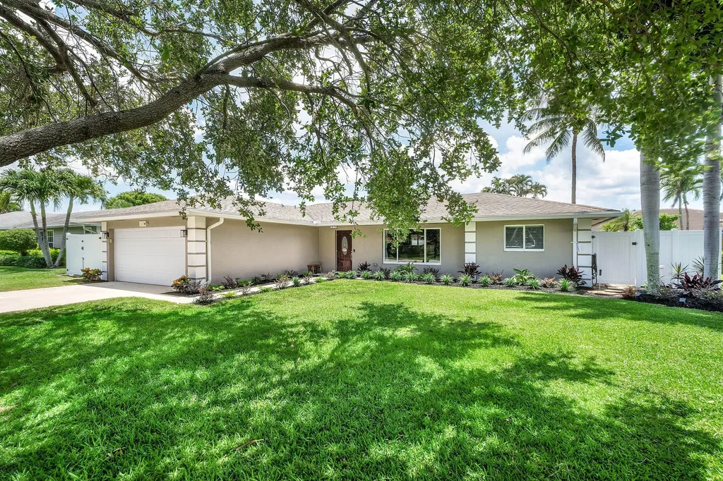 11832 Banyan Street Palm Beach Gardens FL 33410