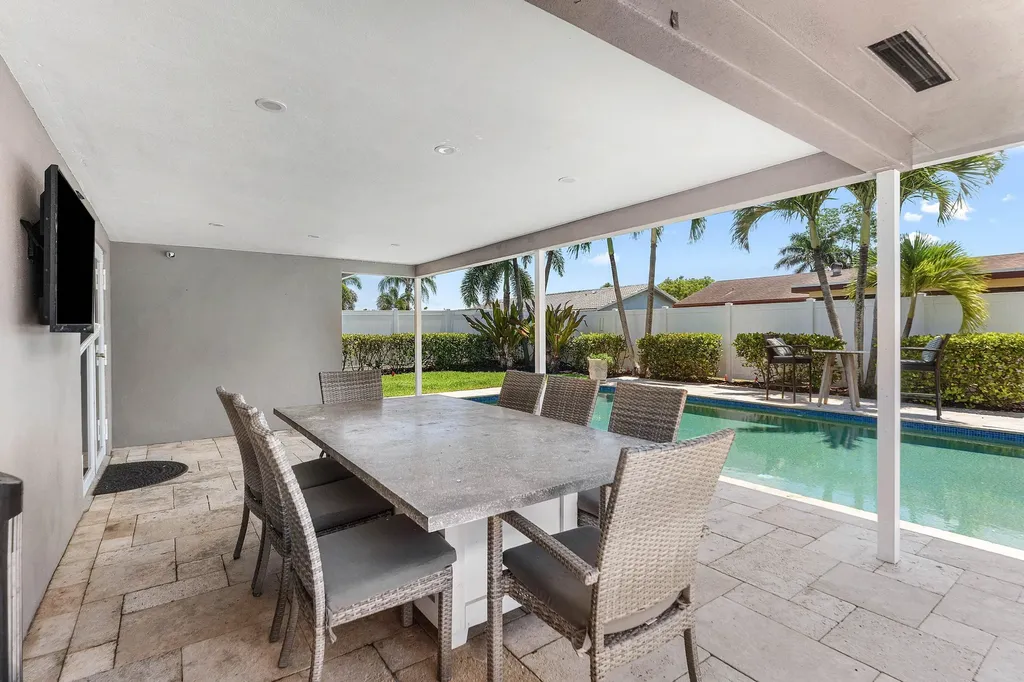 11832 Banyan Street Palm Beach Gardens FL 33410