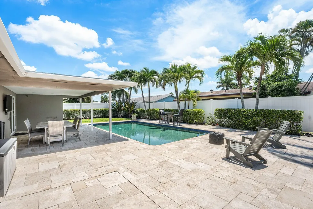 11832 Banyan Street Palm Beach Gardens FL 33410