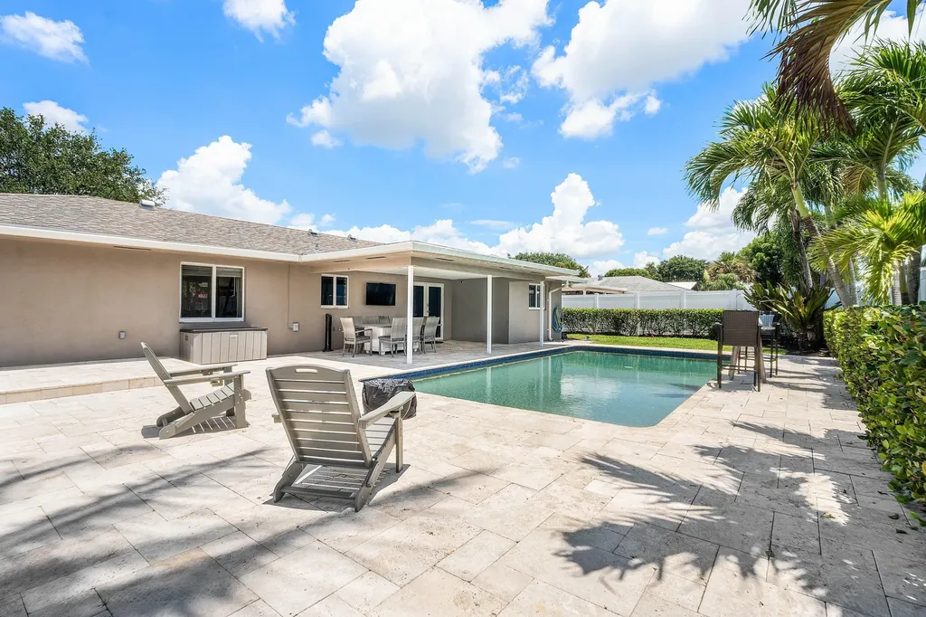 11832 Banyan Street Palm Beach Gardens FL 33410