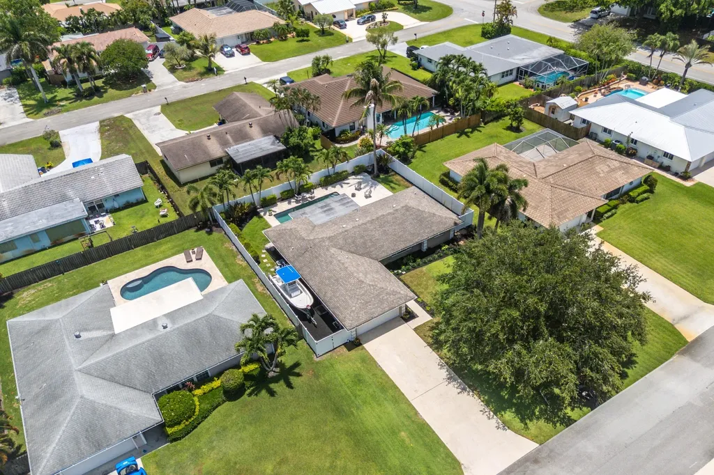 11832 Banyan Street Palm Beach Gardens FL 33410