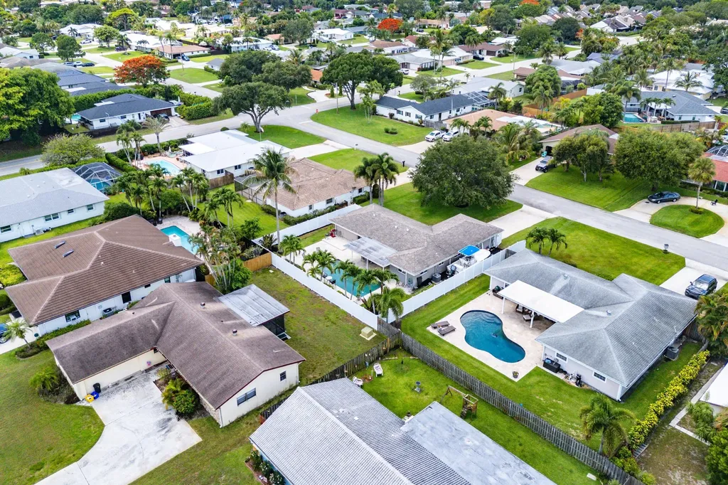 11832 Banyan Street Palm Beach Gardens FL 33410