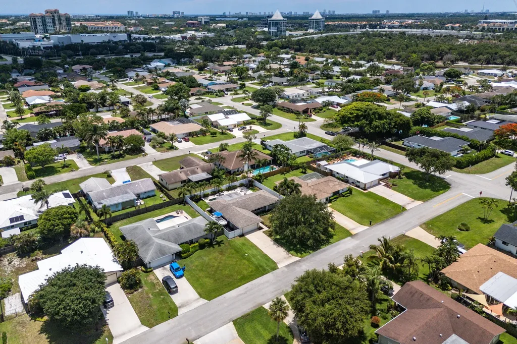 11832 Banyan Street Palm Beach Gardens FL 33410