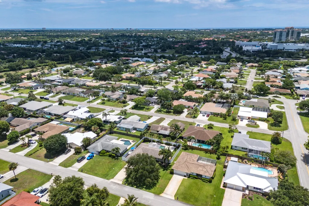 11832 Banyan Street Palm Beach Gardens FL 33410