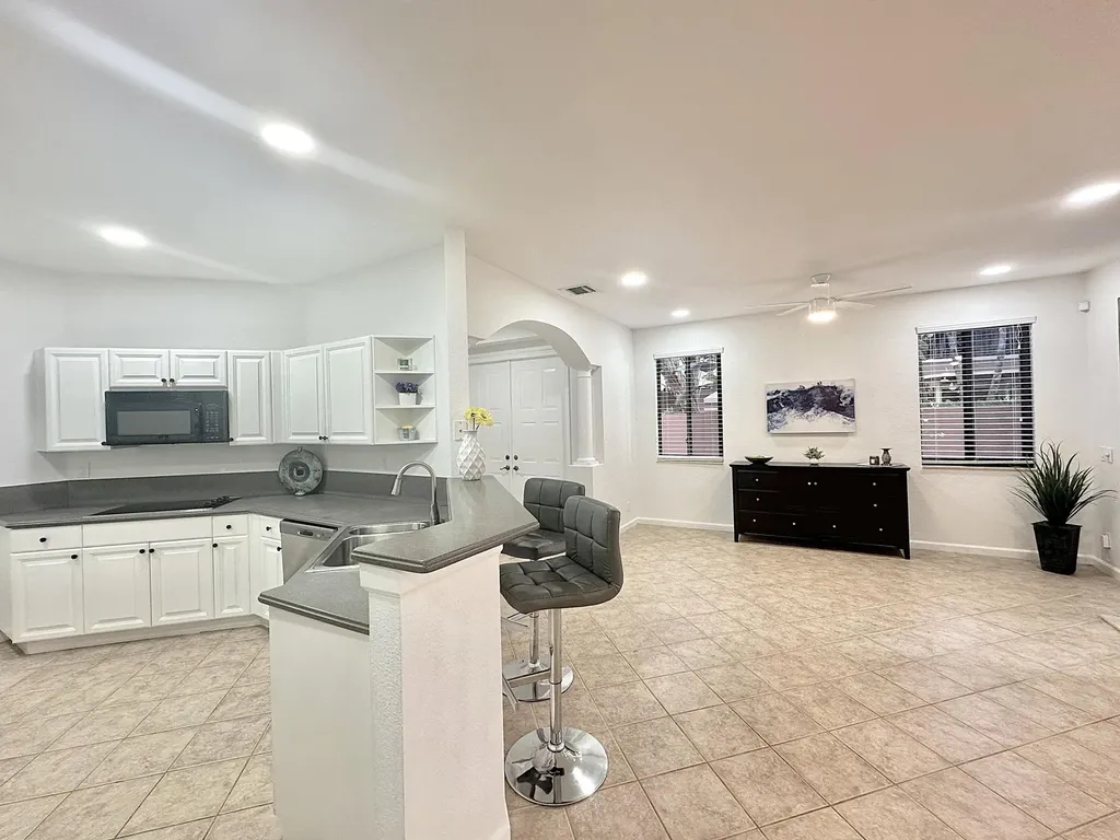 2883 Kinsington Circle Weston FL 33332