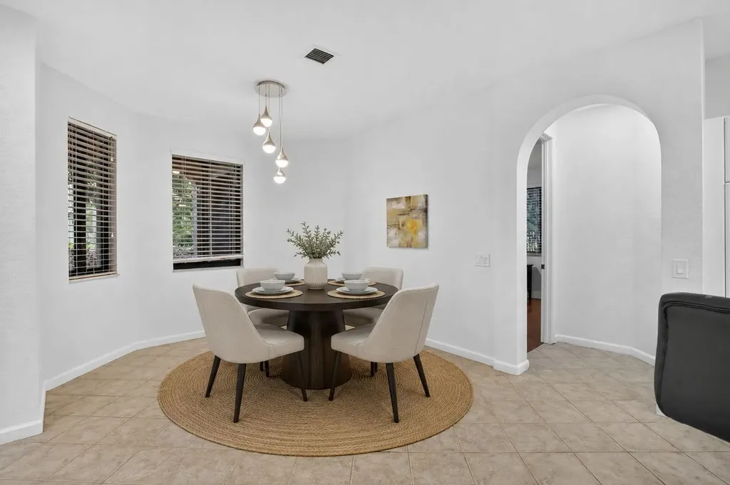 2883 Kinsington Circle Weston FL 33332