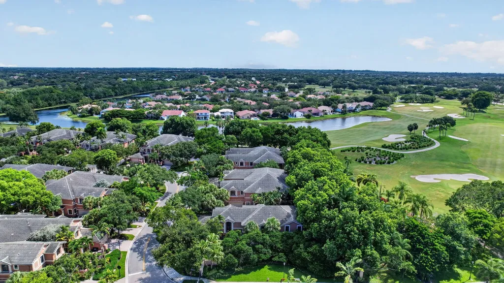 2883 Kinsington Circle Weston FL 33332
