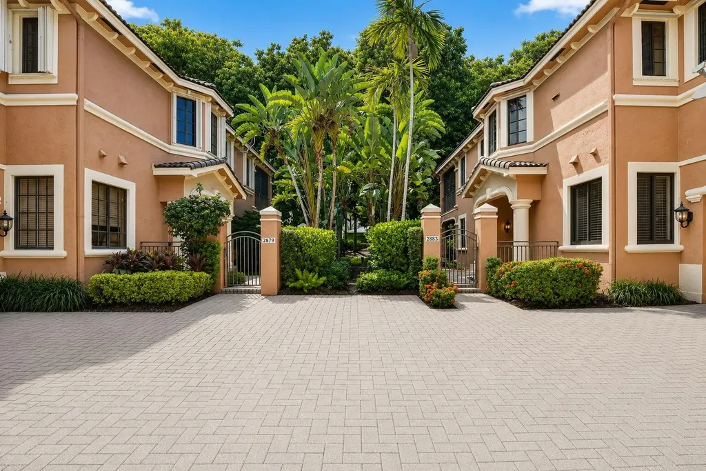 2883 Kinsington Circle Weston FL 33332