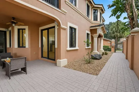 2883 Kinsington Circle Weston FL 33332
