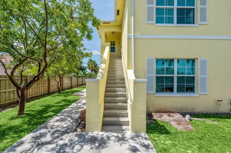 56 W 12th Street West Palm Beach FL 33404