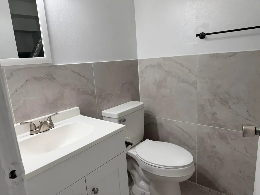 2552 NW 52nd Avenue Lauderhill FL 33313