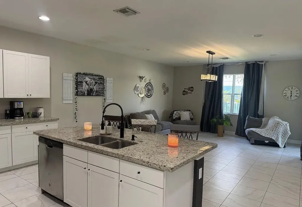 1271 NW Leonardo Circle Port St Lucie FL 34986