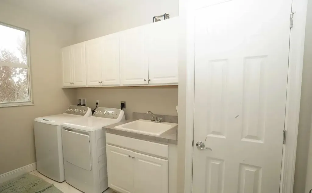 1271 NW Leonardo Circle Port St Lucie FL 34986