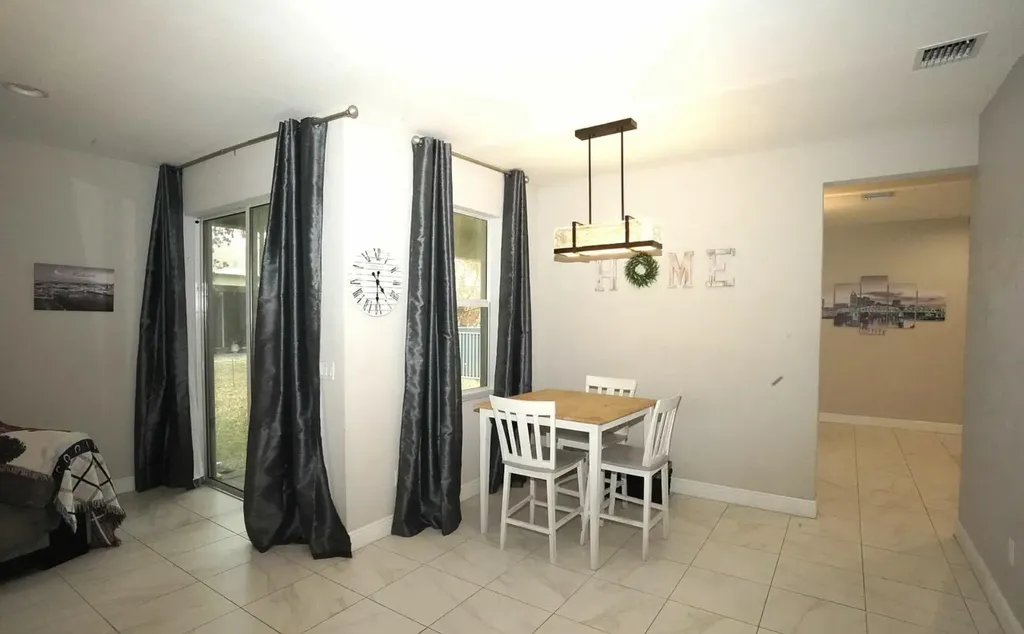 1271 NW Leonardo Circle Port St Lucie FL 34986