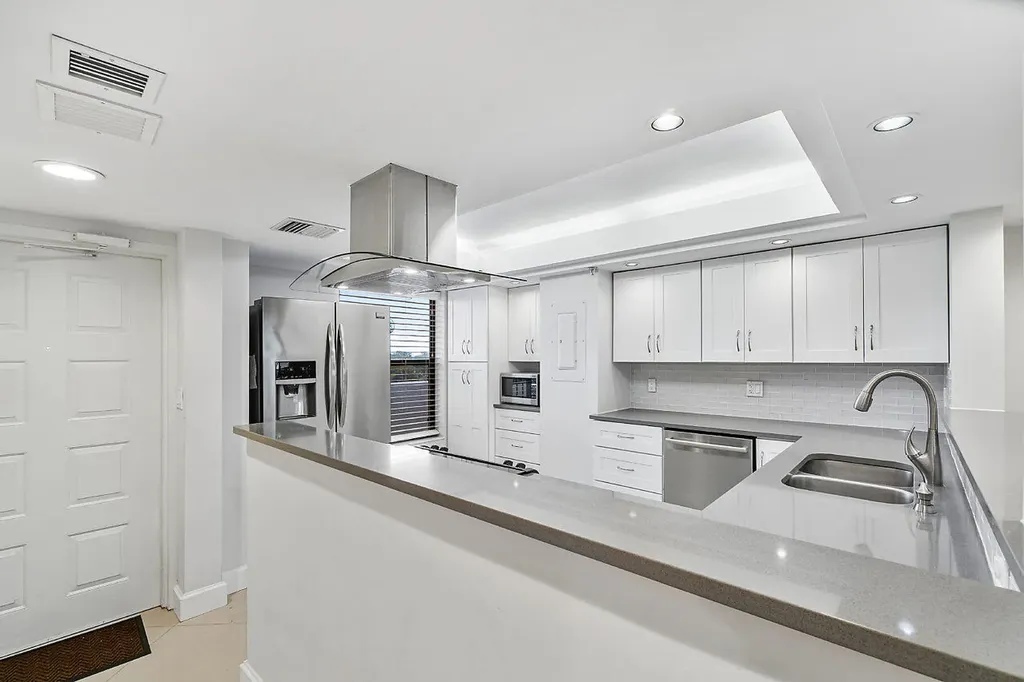 6562 Boca Del Mar Drive Boca Raton FL 33433
