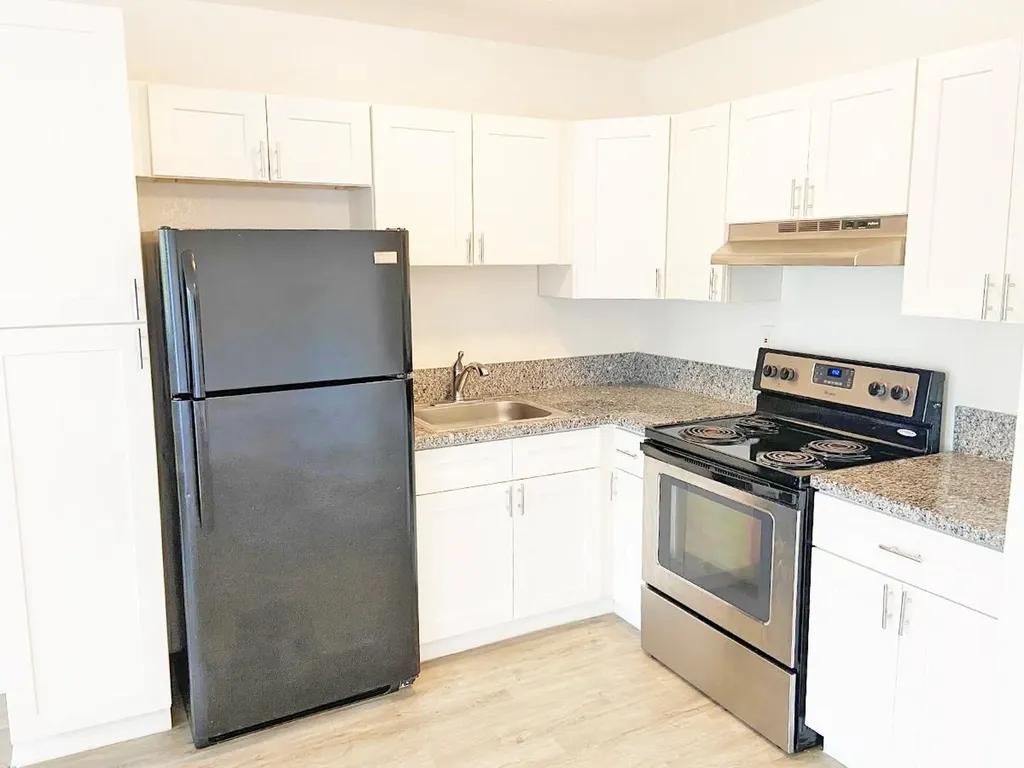 240 SW 8th Street Pompano Beach FL 33060