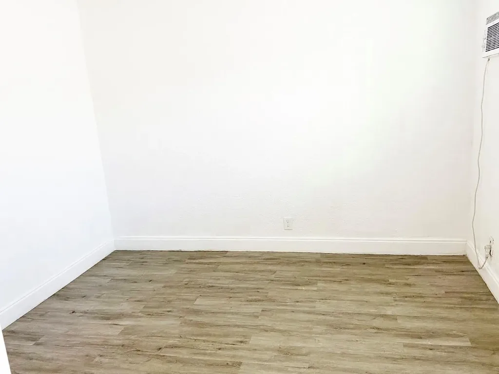 240 SW 8th Street Pompano Beach FL 33060