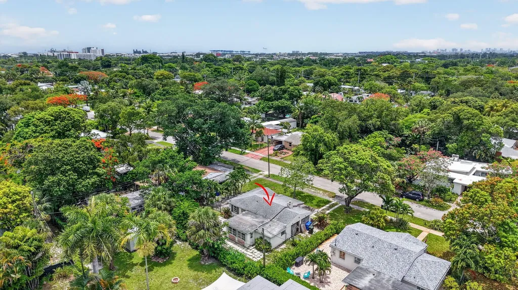 841 SW 18th Court Fort Lauderdale FL 33315